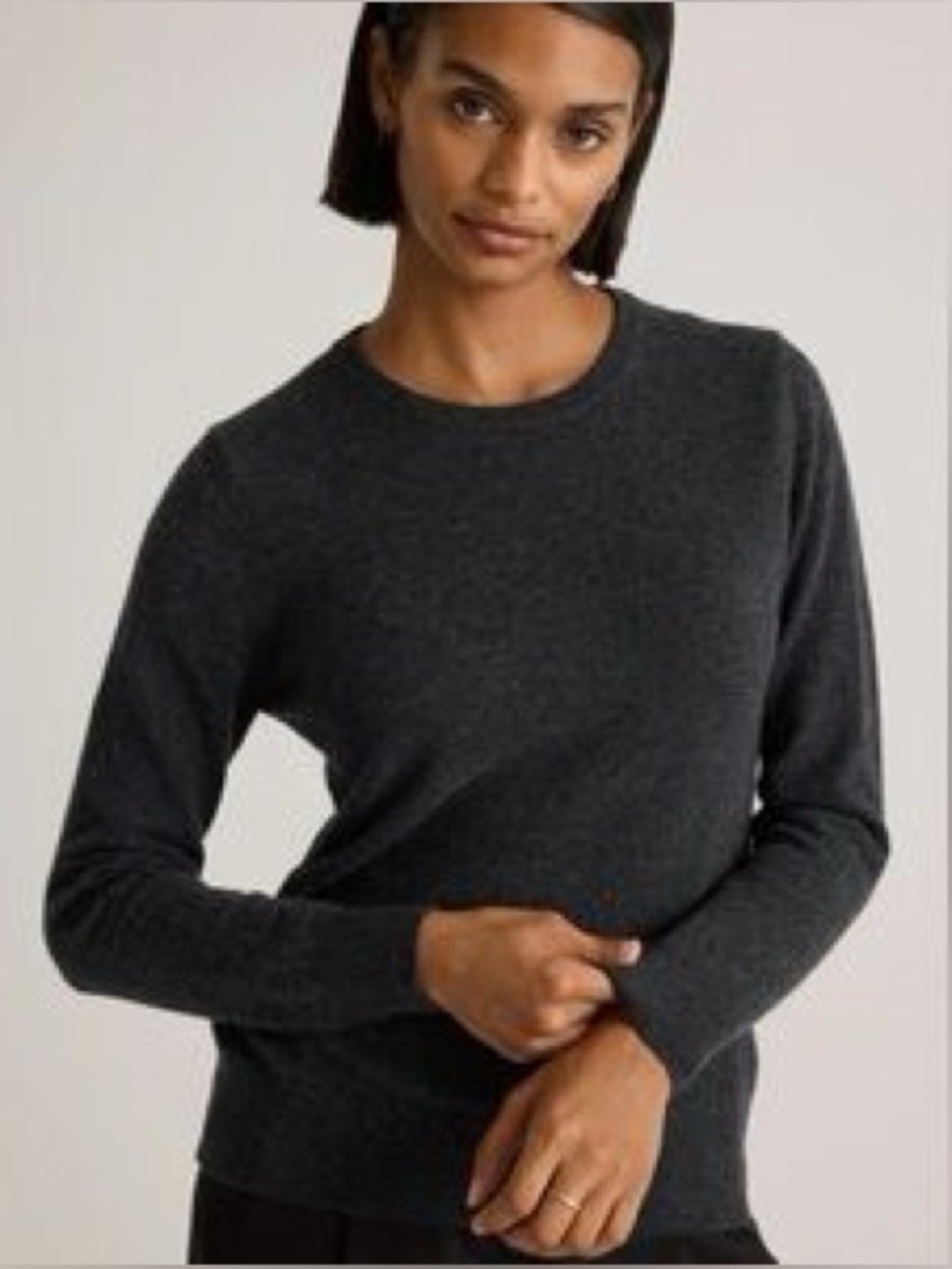 Quince Women’s Charcoal Mongolian Cashmere Crewneck Sweater